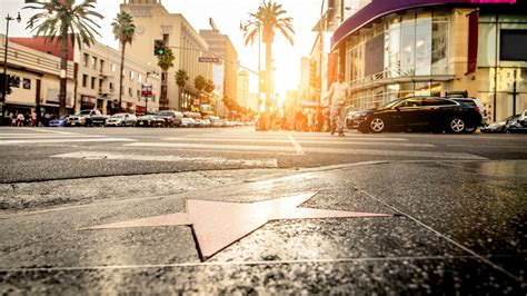  Hollywood Walk of Fame: Yıldızlarla Kaplı Bir Yolculuk ve Sinema Tarihinin İzinde!